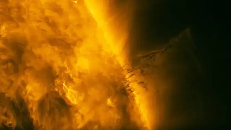 Ηλιακή προεξοχή χορεύει πάνω από τον Ήλιο σε εκπληκτικό βίντεο
