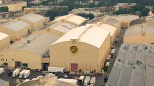 Η Warner Bros σκέφτεται να ανοίξει πάλι διαπραγματεύσεις με Paramount